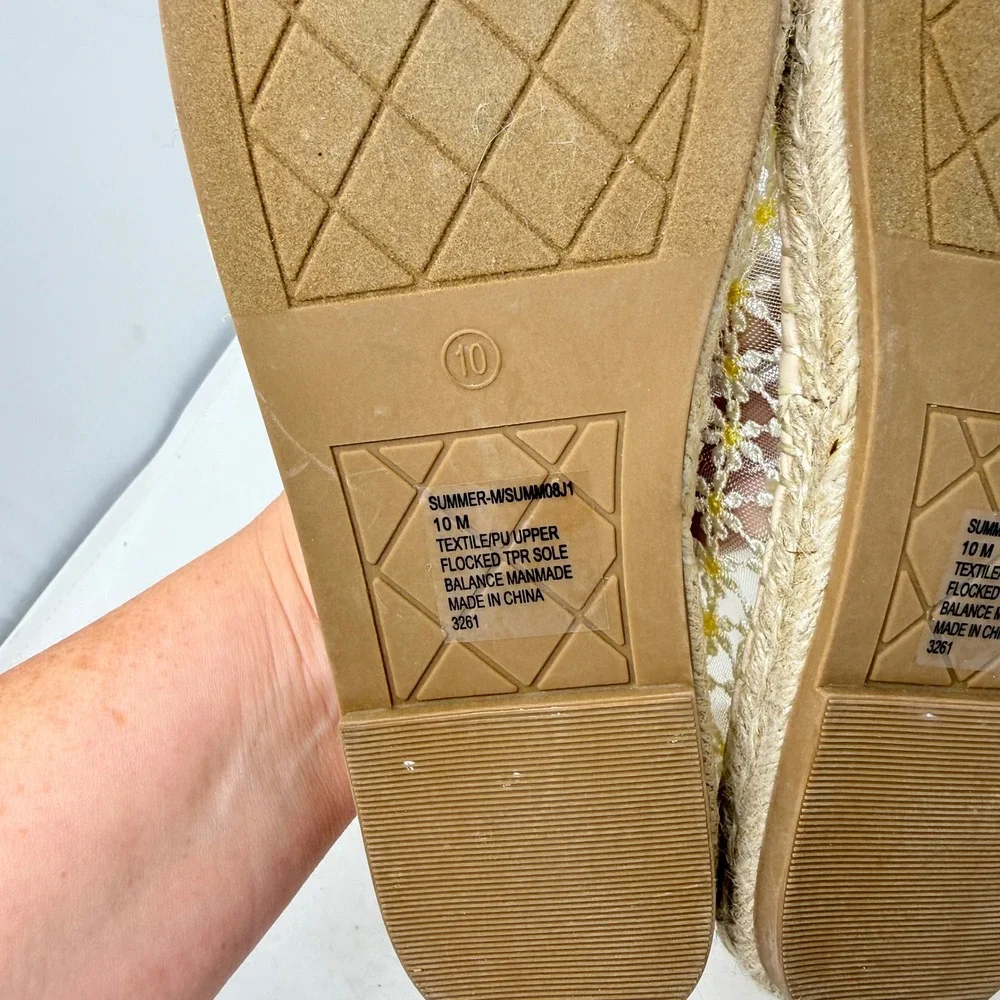 Madden Girl Espadrille Flats Beige 10 Floral Daisy Mesh Mary Jane Summer Boho